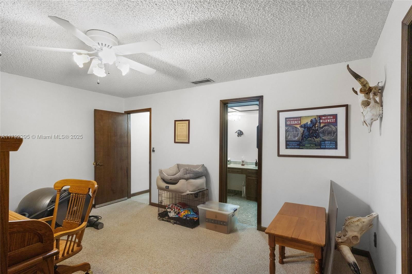 Real estate property located at 8261 186th St, Miami-dade, Old Cutler Grove, Cutler Bay, FL