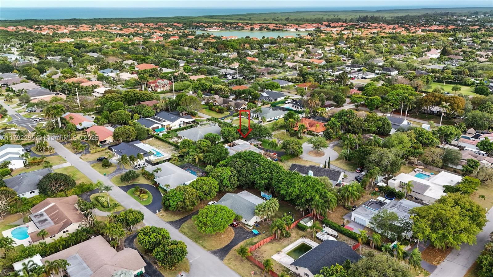 Real estate property located at 8261 186th St, Miami-dade, Old Cutler Grove, Cutler Bay, FL
