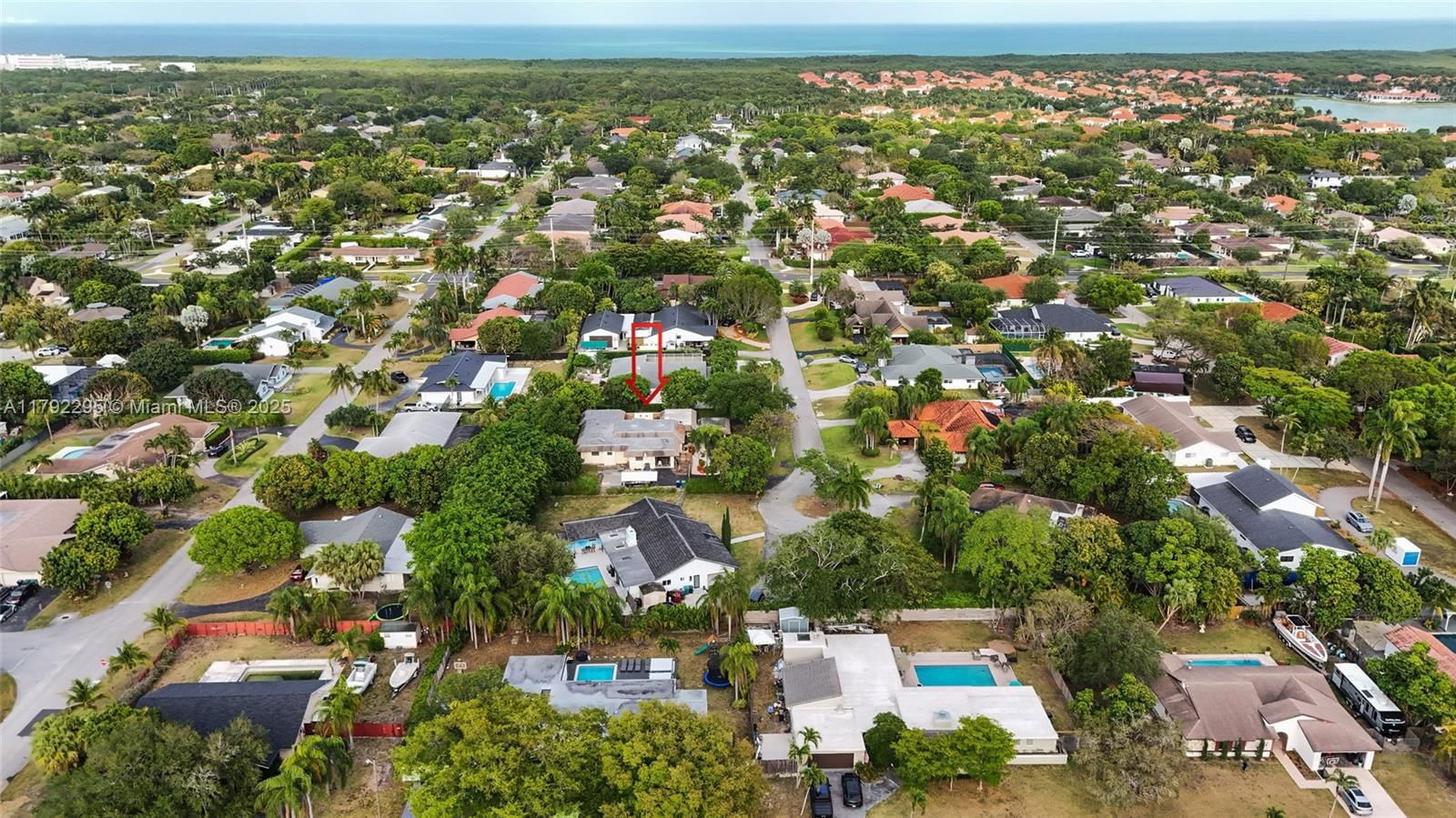 Real estate property located at 8261 186th St, Miami-dade, Old Cutler Grove, Cutler Bay, FL