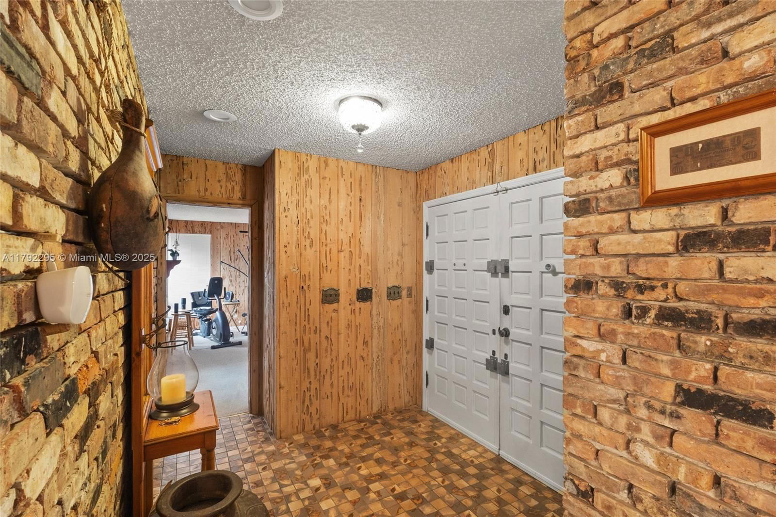 Real estate property located at 8261 186th St, Miami-dade, Old Cutler Grove, Cutler Bay, FL