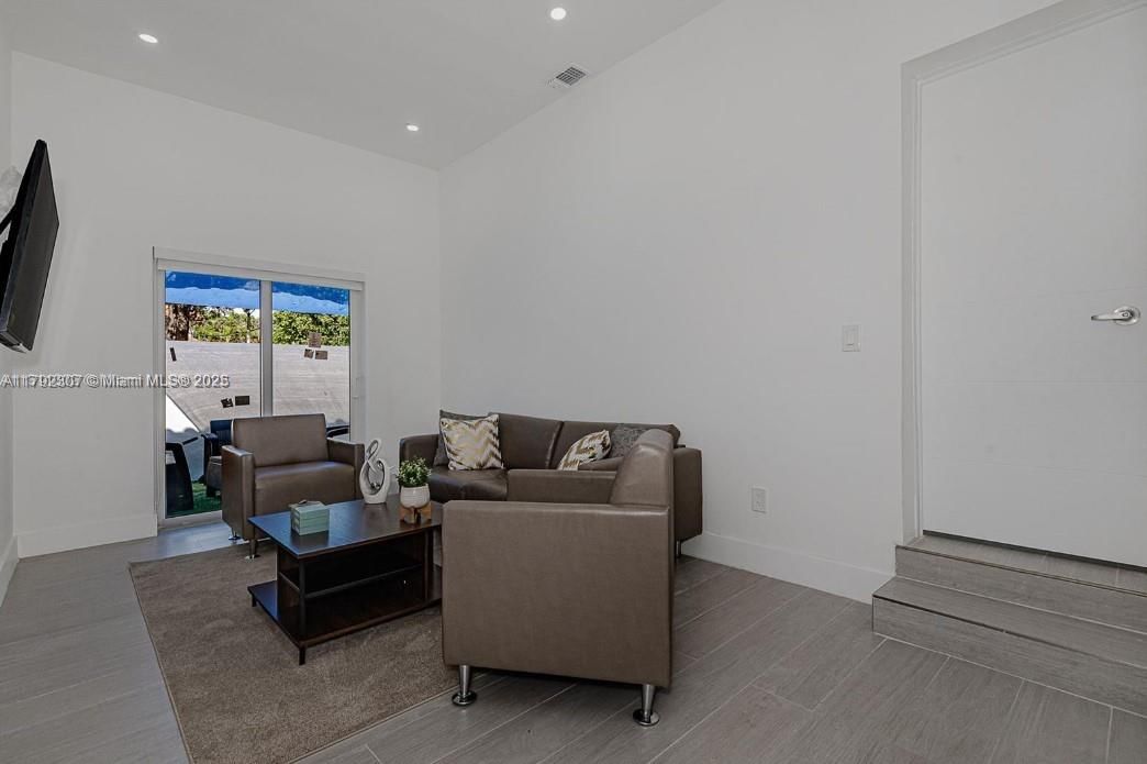 Real estate property located at 1955 5th Ave, Miami-dade, Holleman Park, Miami, FL