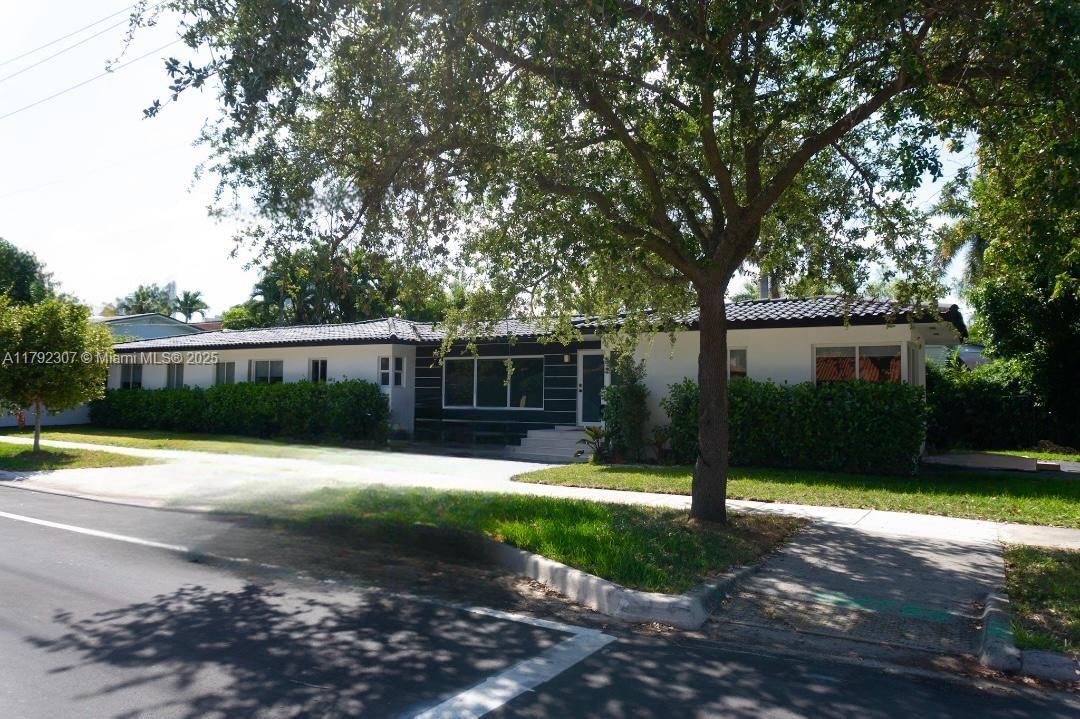 Real estate property located at 1955 5th Ave, Miami-dade, Holleman Park, Miami, FL