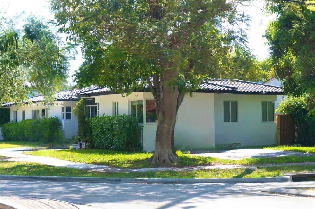 Real estate property located at 1955 5th Ave, Miami-dade, Holleman Park, Miami, FL