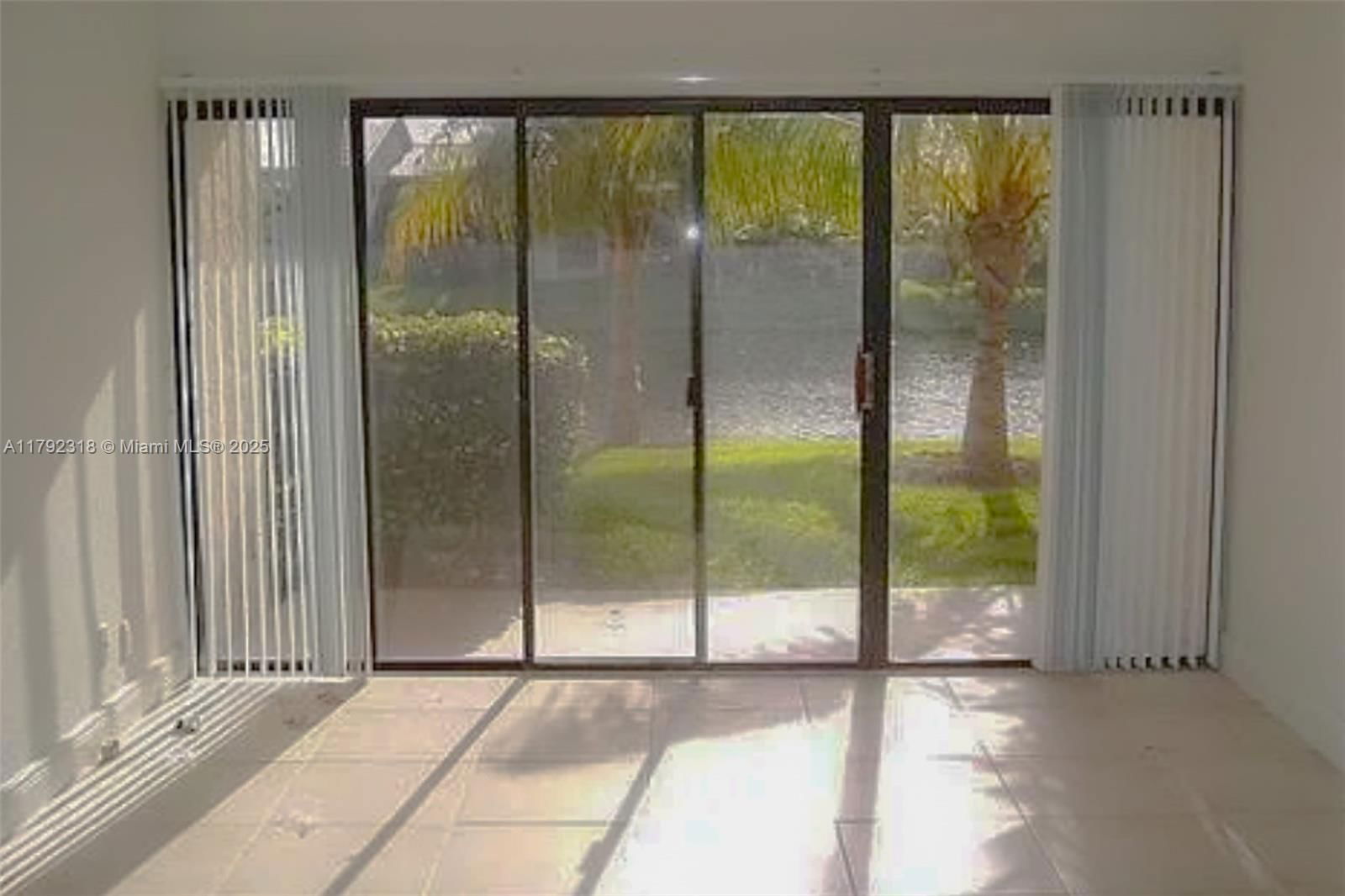 Real estate property located at 1513 Lake Crystal Dr B, Palm Beach, Palm Beach Grande Condo, West Palm Beach, FL