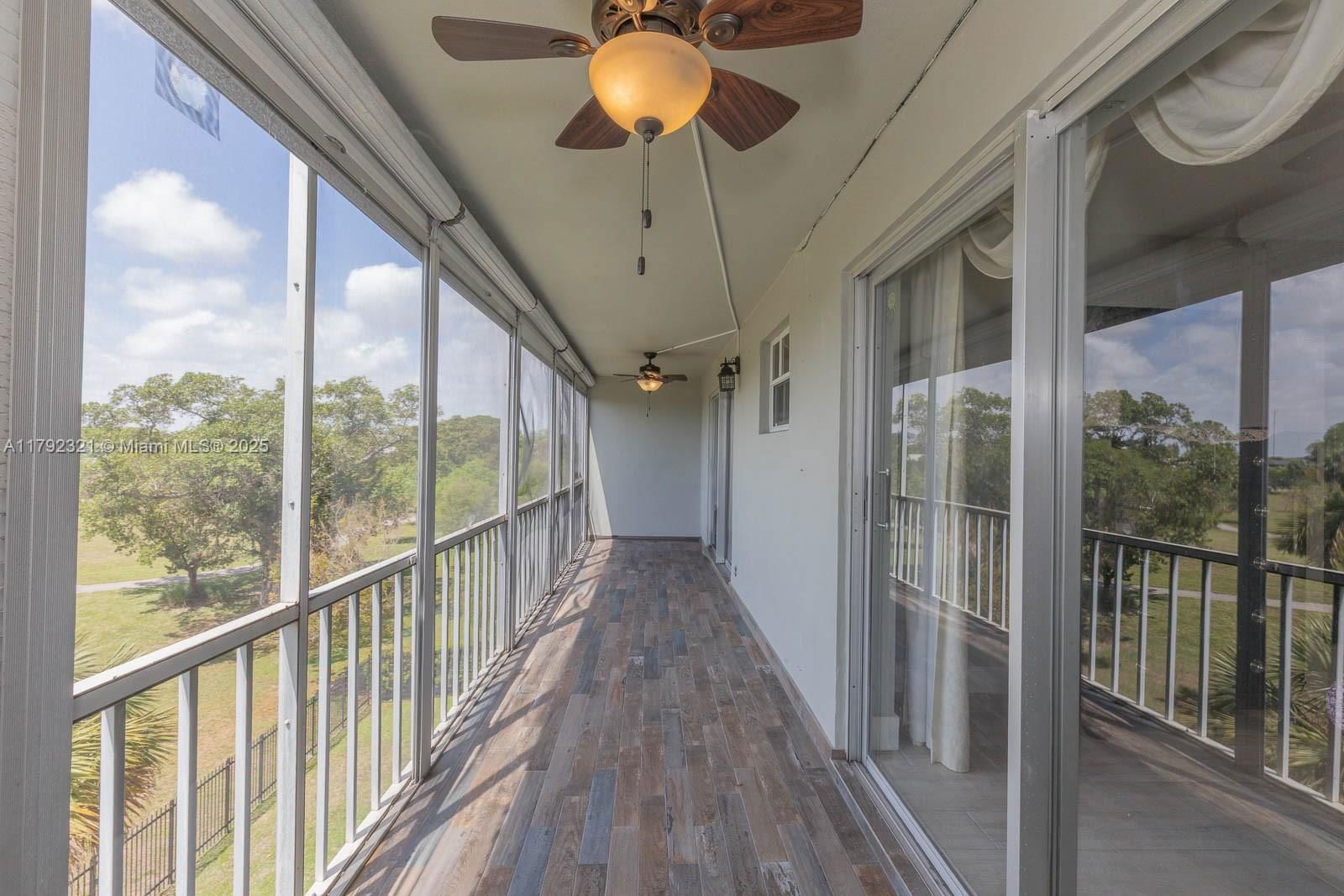 Real estate property located at 950 Hillcrest Dr #414, Broward, Hillcrest Country Club No, Hollywood, FL