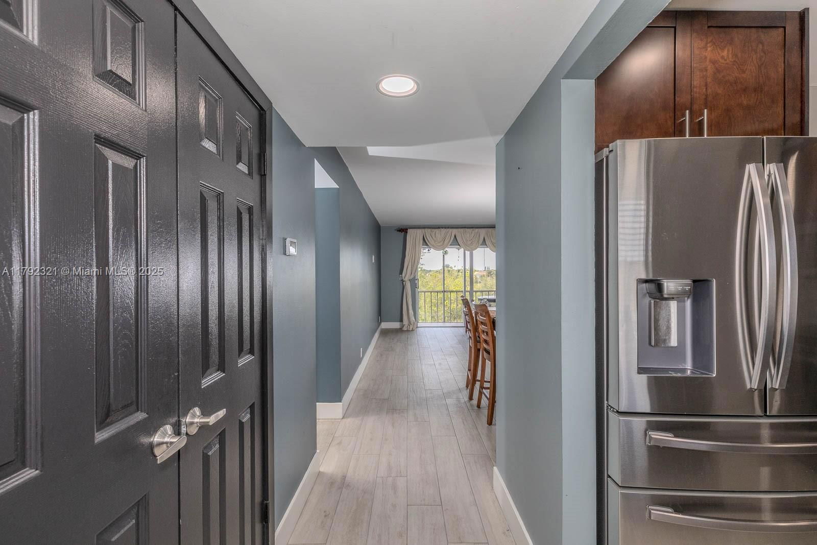 Real estate property located at 950 Hillcrest Dr #414, Broward, Hillcrest Country Club No, Hollywood, FL