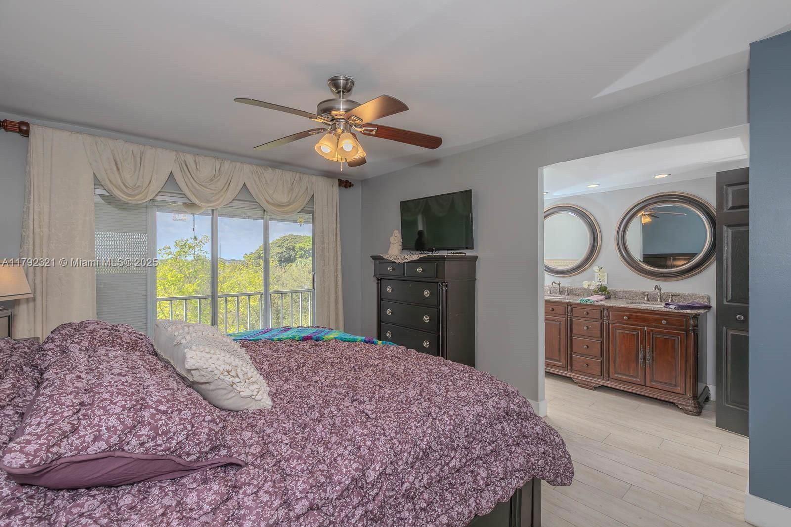 Real estate property located at 950 Hillcrest Dr #414, Broward, Hillcrest Country Club No, Hollywood, FL