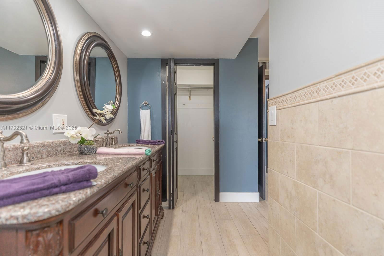 Real estate property located at 950 Hillcrest Dr #414, Broward, Hillcrest Country Club No, Hollywood, FL