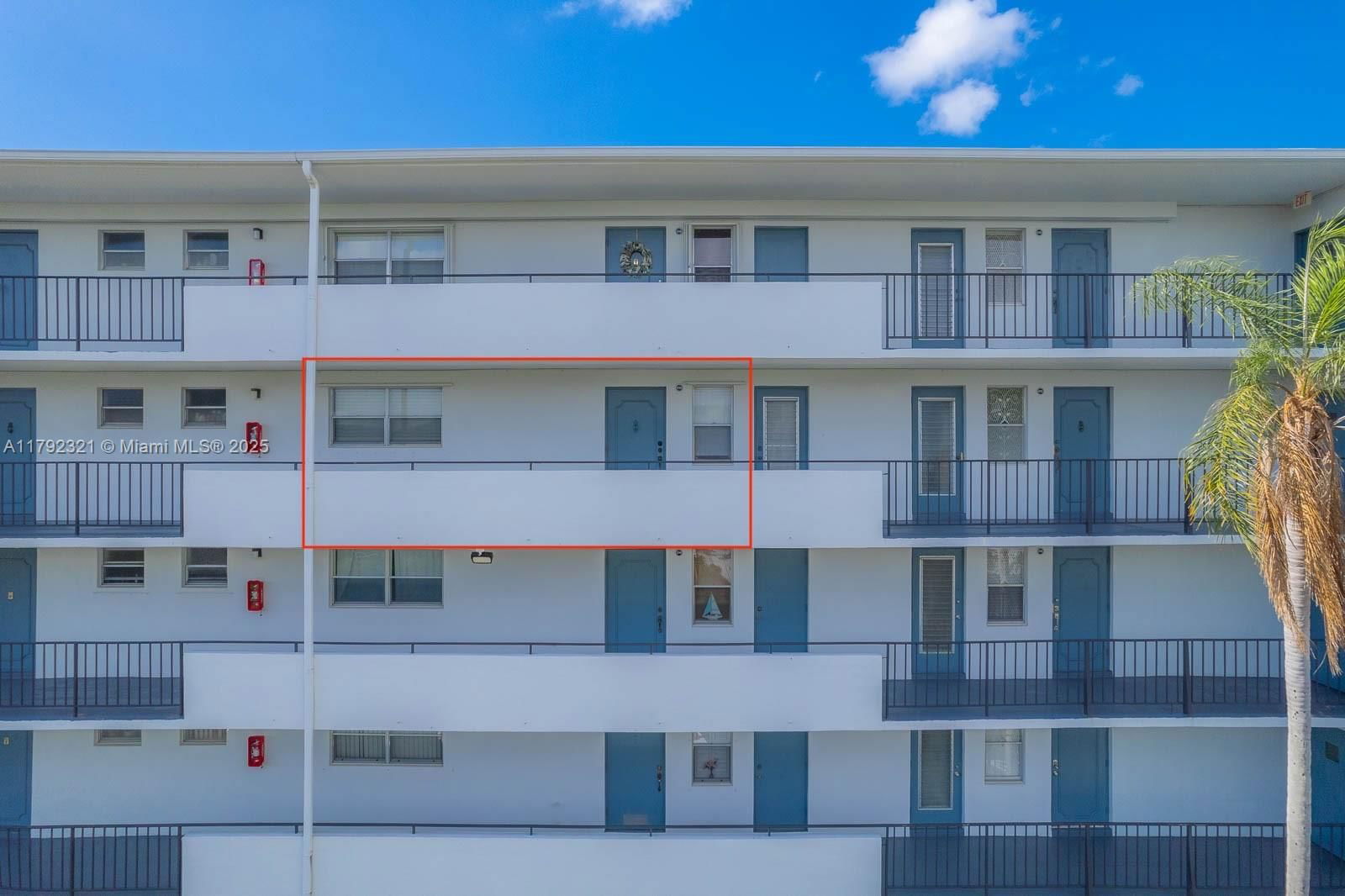 Real estate property located at 950 Hillcrest Dr #414, Broward, Hillcrest Country Club No, Hollywood, FL