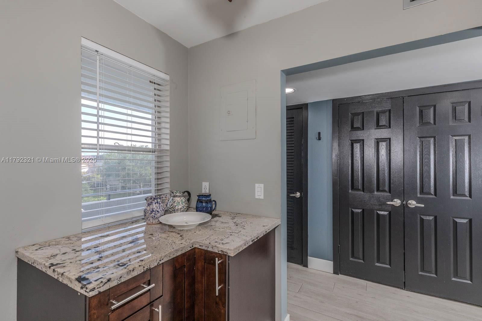 Real estate property located at 950 Hillcrest Dr #414, Broward, Hillcrest Country Club No, Hollywood, FL