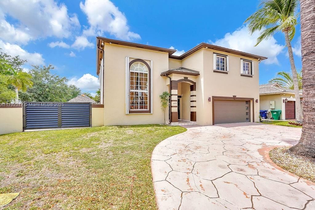 Real estate property located at 16732 89th Pl, Miami-dade, Genesis Oak Gardens, Miami Lakes, FL