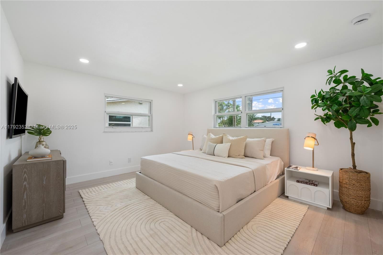 Real estate property located at 4617 28th Way, Broward, R Y K Homesites, Dania Beach, FL