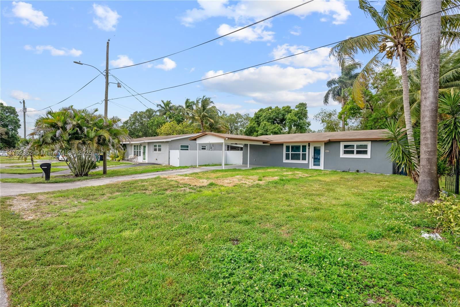 Real estate property located at 4617 28th Way, Broward, R Y K Homesites, Dania Beach, FL