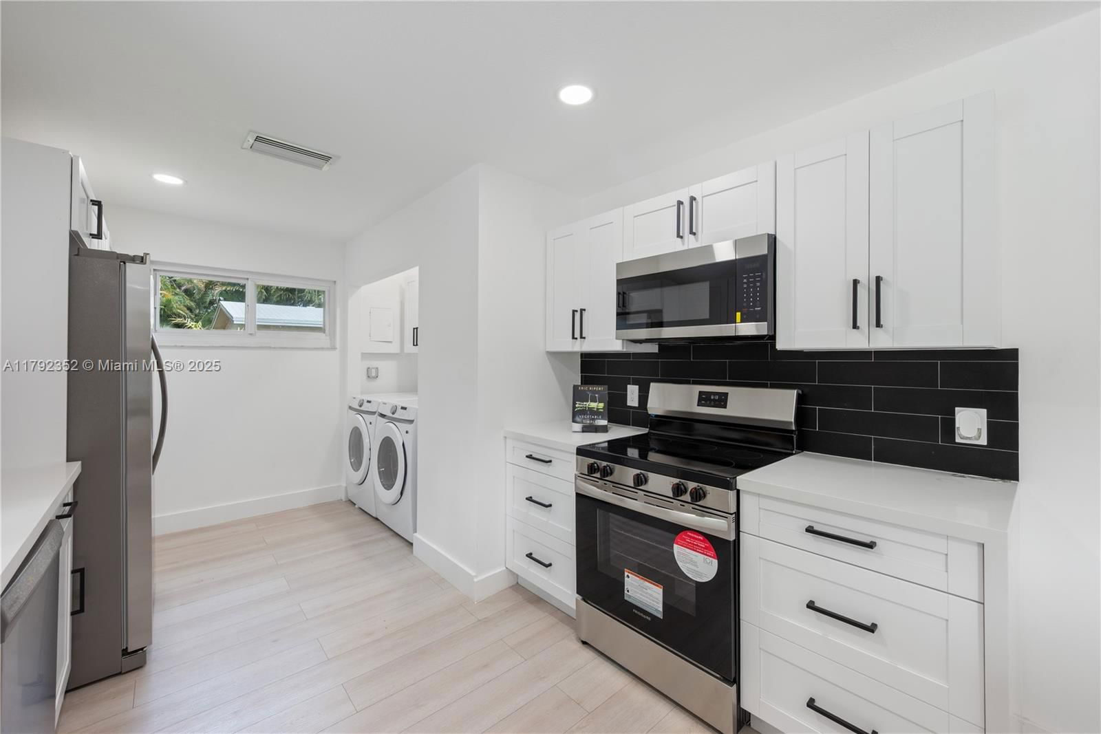 Real estate property located at 4617 28th Way, Broward, R Y K Homesites, Dania Beach, FL
