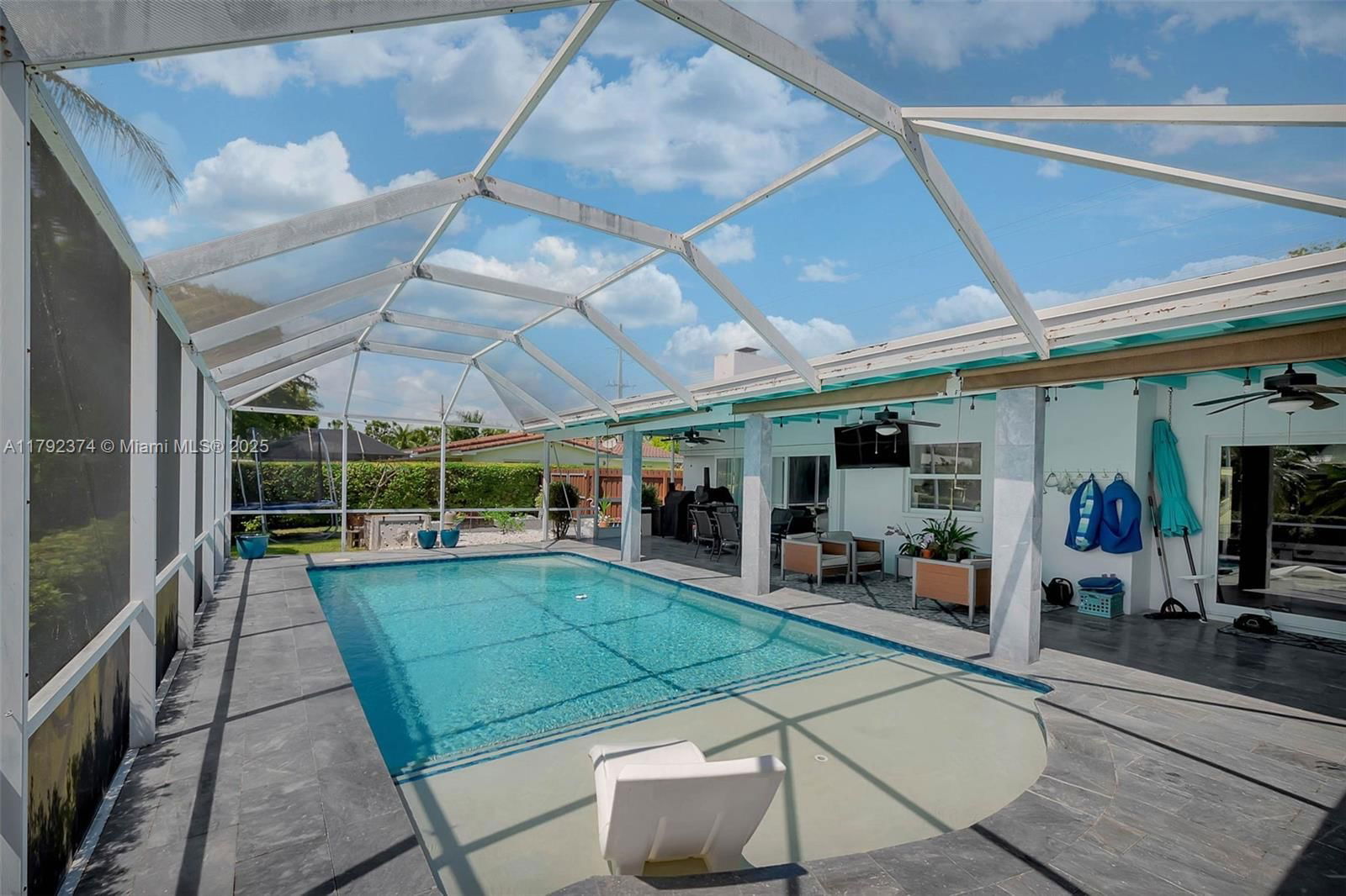 Real estate property located at 16840 87th Ave, Miami-dade, Maral Estates Sec 3, Palmetto Bay, FL