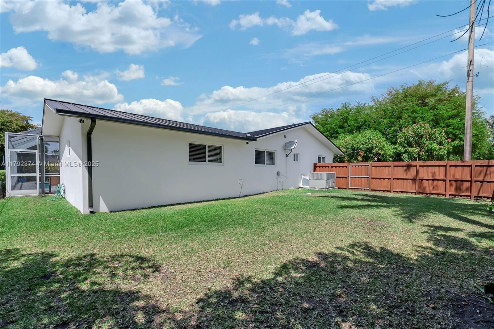 Real estate property located at 16840 87th Ave, Miami-dade, Maral Estates Sec 3, Palmetto Bay, FL