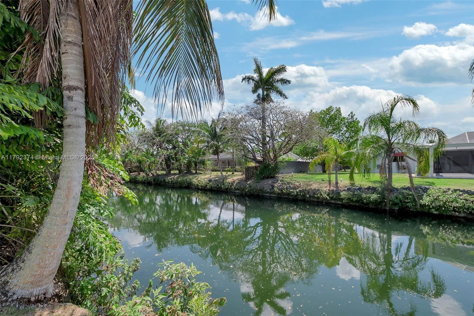 Real estate property located at 16840 87th Ave, Miami-dade, Maral Estates Sec 3, Palmetto Bay, FL