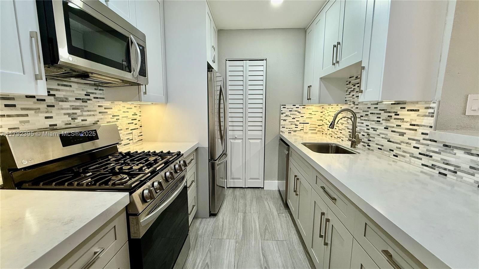 Real estate property located at 15330 106th Ter #921, Miami-dade, Hammocks Trails Condo, Miami, FL