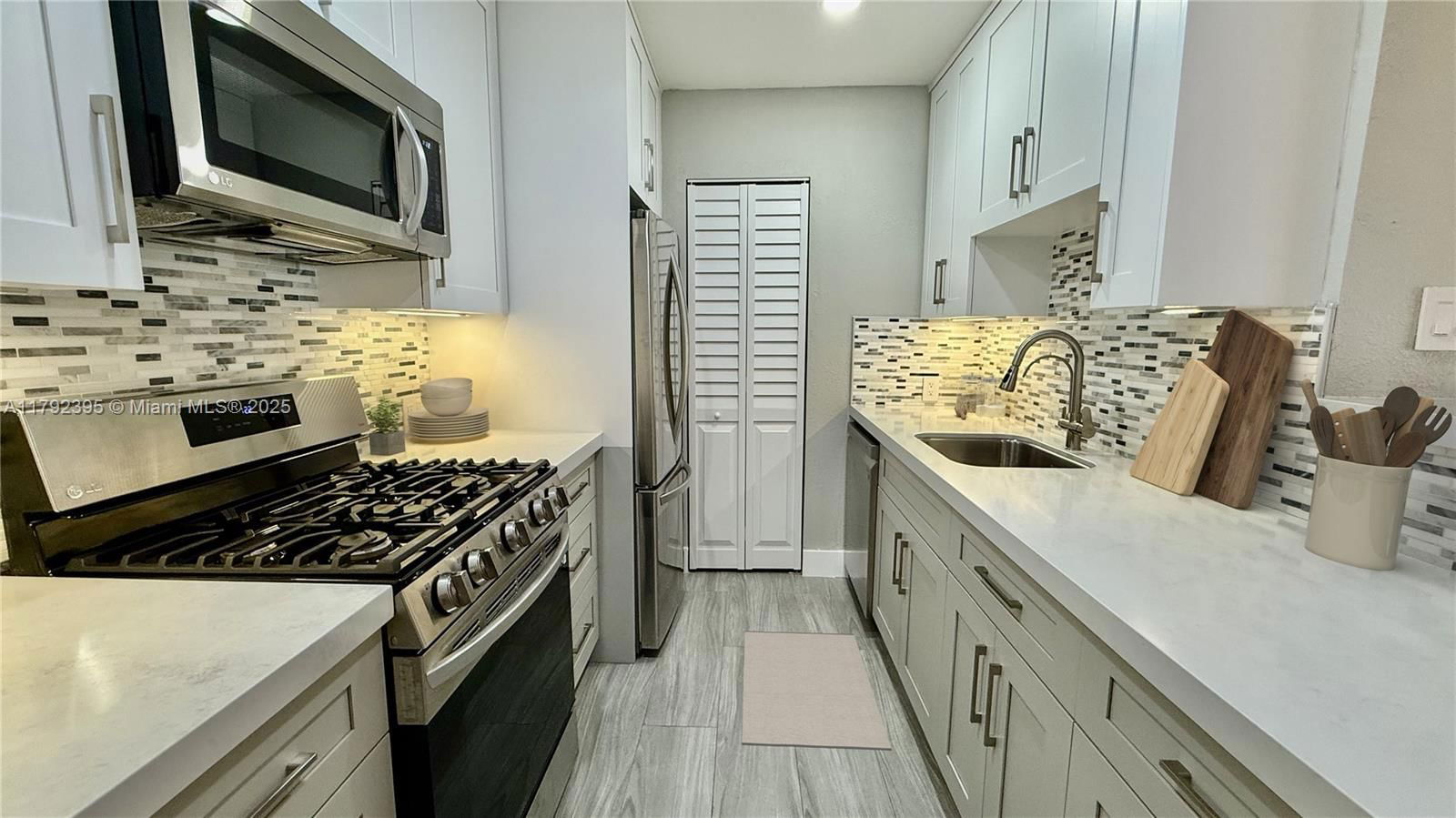 Real estate property located at 15330 106th Ter #921, Miami-dade, Hammocks Trails Condo, Miami, FL