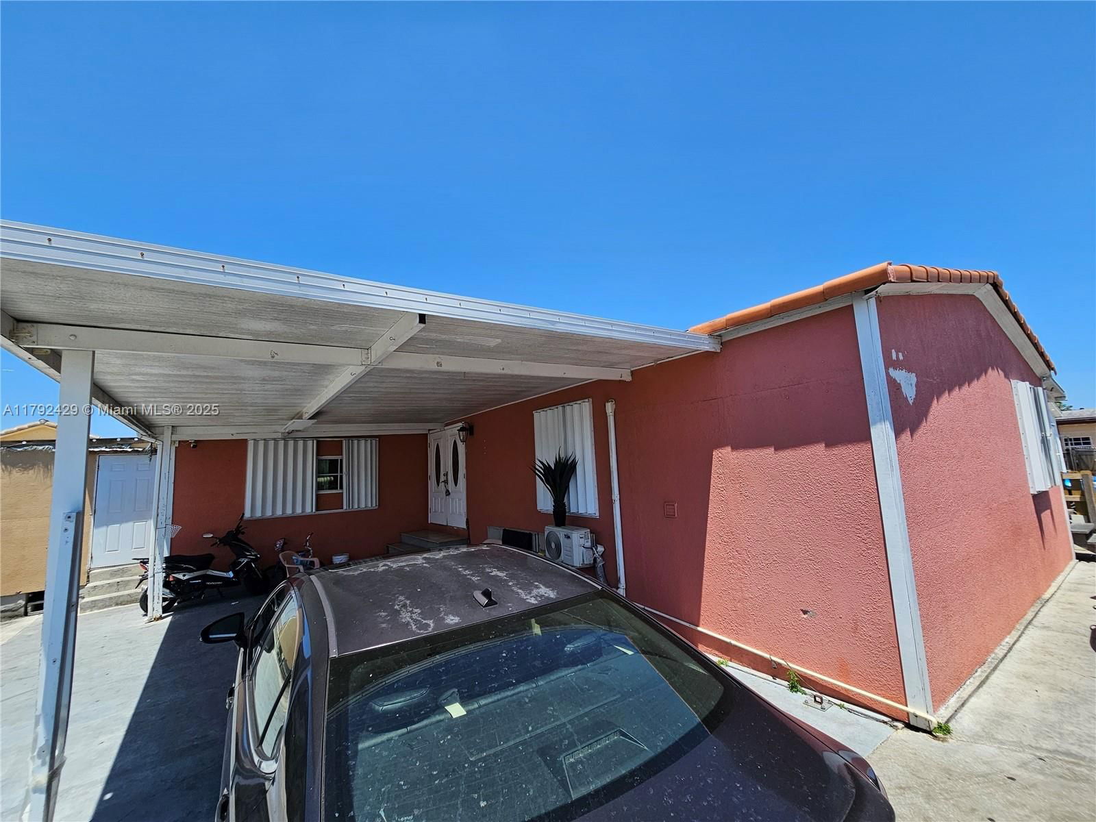 Real estate property located at 12401 Okeechobee Rd #511, Miami-dade, Courtly Manor Trailer, Hialeah Gardens, FL