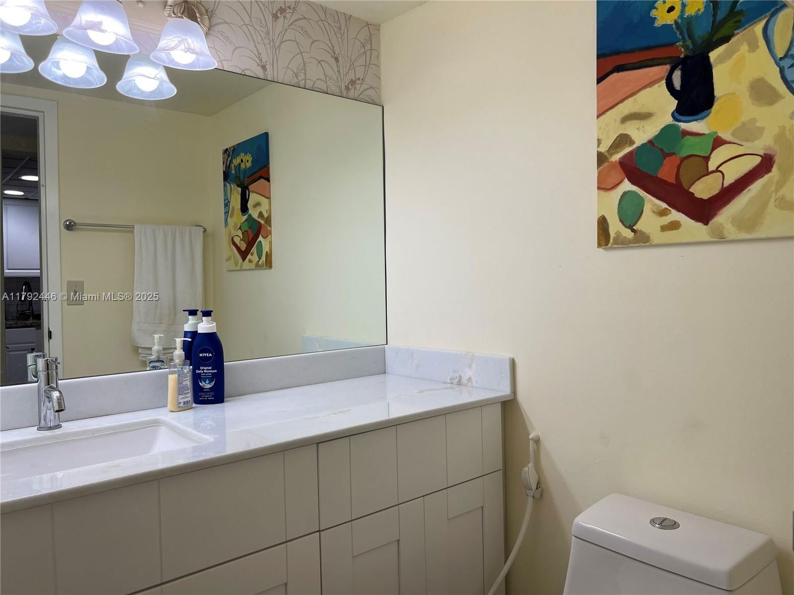 Real estate property located at 2655 Collins Ave #1405, Miami-dade, 4, Miami Beach, FL