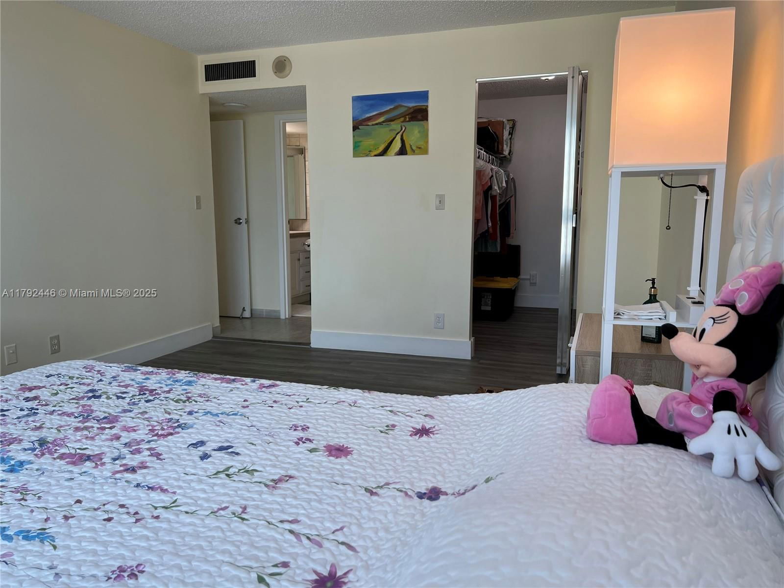 Real estate property located at 2655 Collins Ave #1405, Miami-dade, 4, Miami Beach, FL