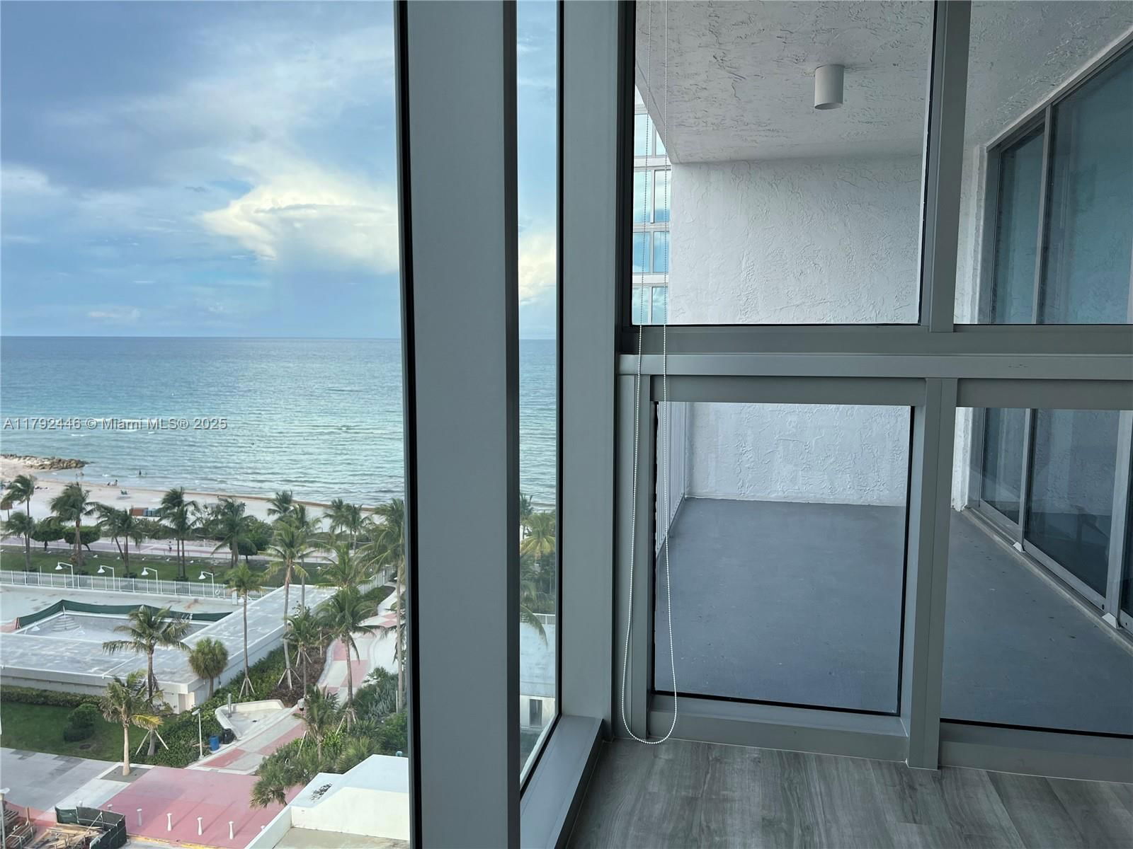 Real estate property located at 2655 Collins Ave #1405, Miami-dade, 4, Miami Beach, FL