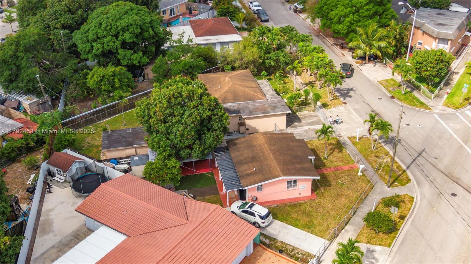 Real estate property located at 171 Curtiss Dr, Miami-dade, Hialeah 3rd Addn, Hialeah, FL