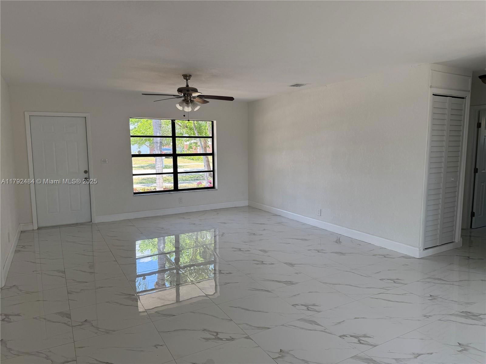 Real estate property located at 9340 Martinique Dr, Miami-dade, Cutler Ridge Sec 4, Cutler Bay, FL