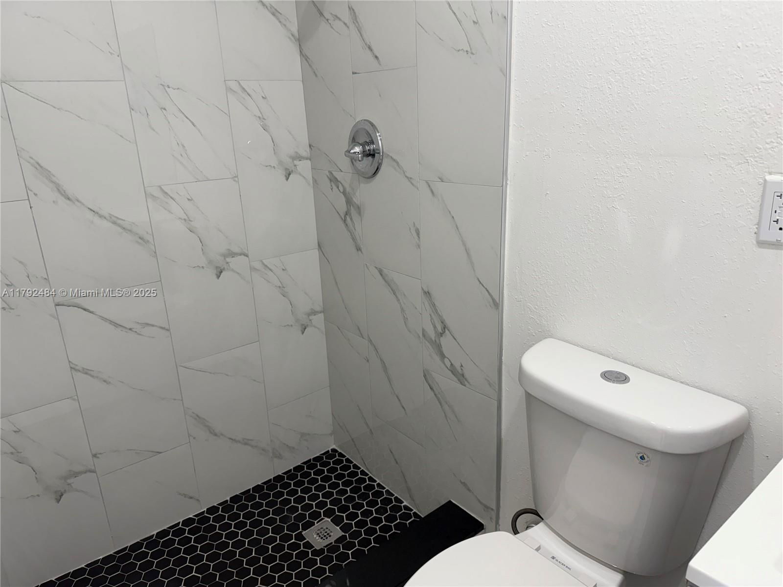 Real estate property located at 9340 Martinique Dr, Miami-dade, Cutler Ridge Sec 4, Cutler Bay, FL