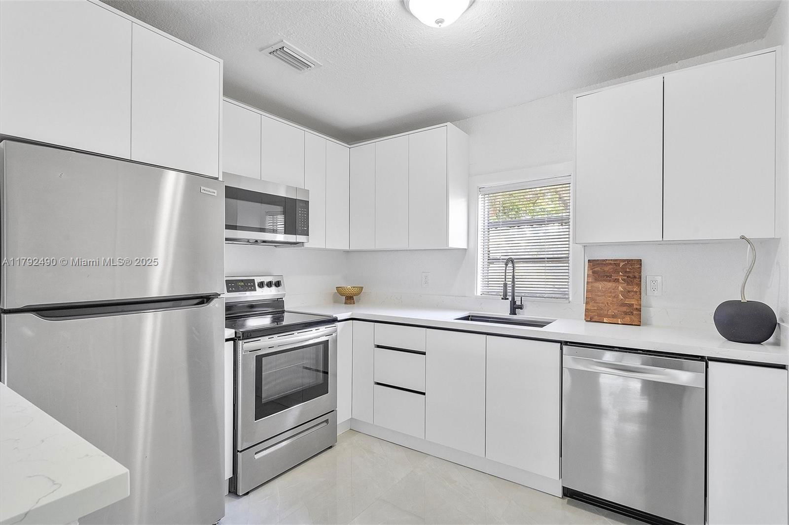 Real estate property located at 1810 47th St, Miami-dade, 17th Ave Manor, Miami, FL