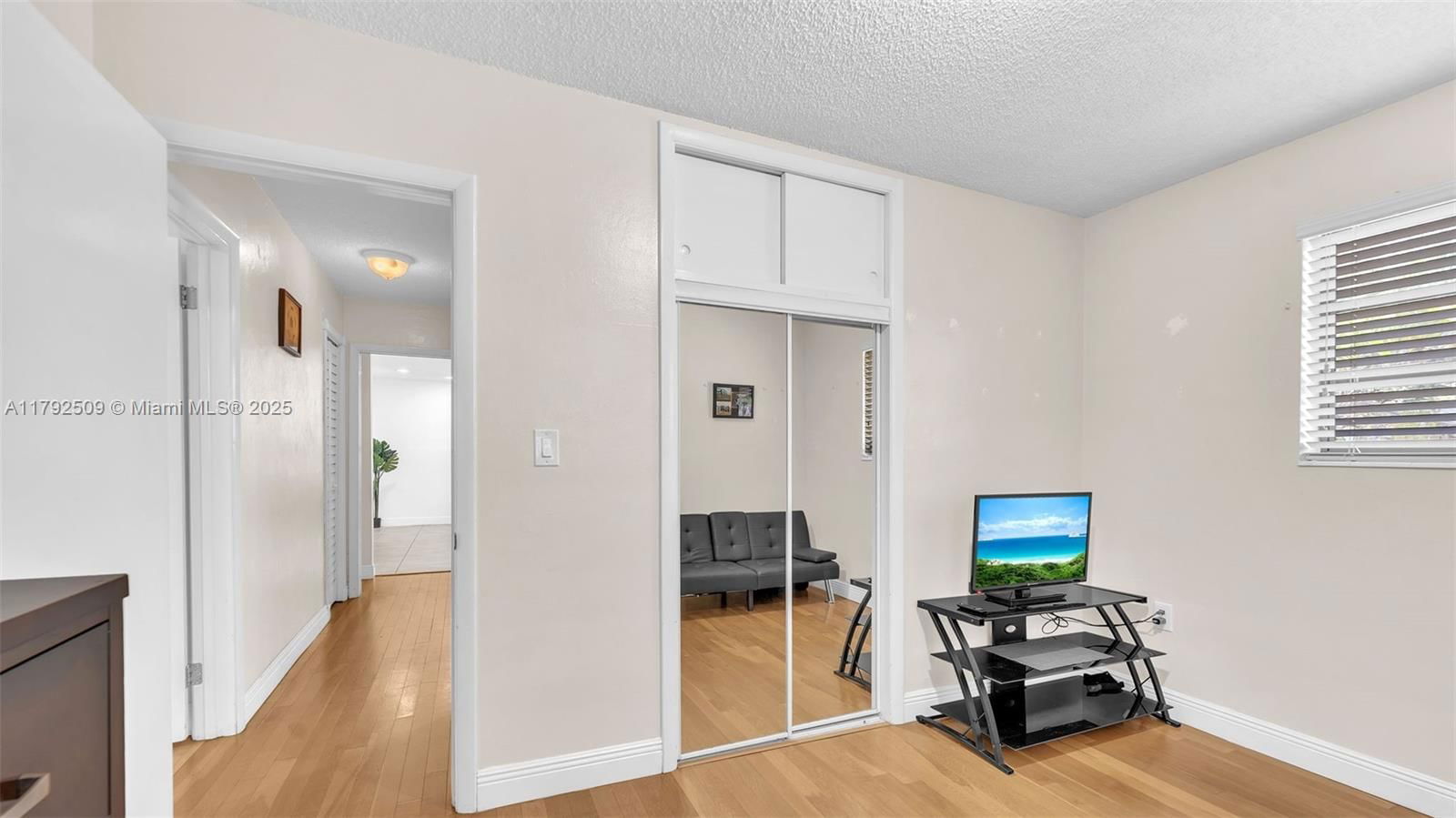 Real estate property located at 19241 93rd Rd, Miami-dade, Whispering Pines Est Sec, Cutler Bay, FL
