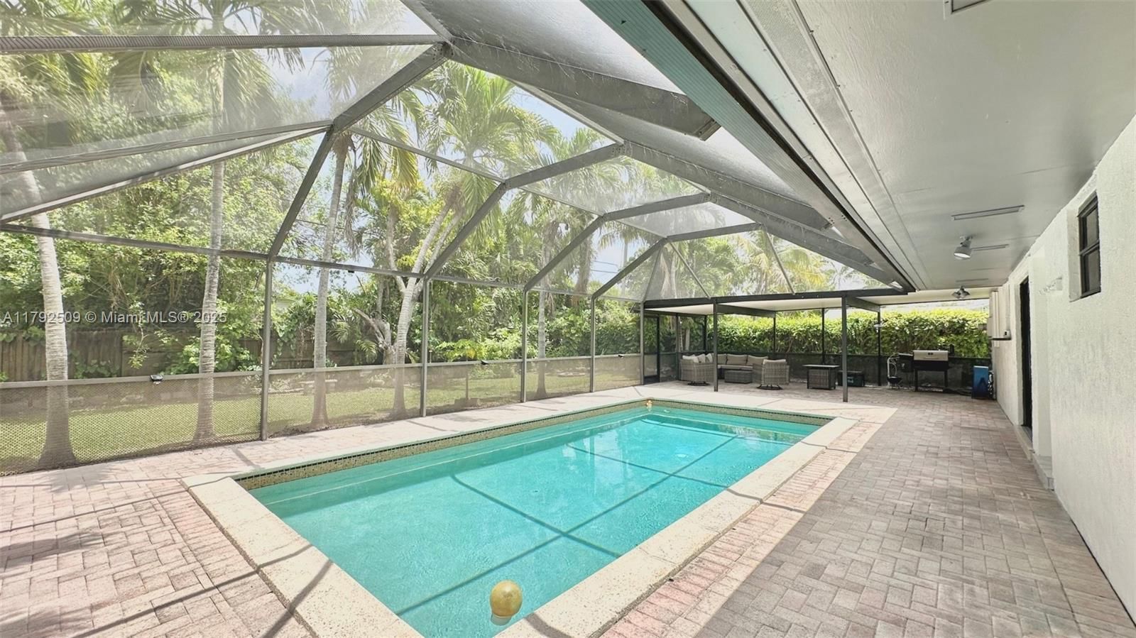 Real estate property located at 19241 93rd Rd, Miami-dade, Whispering Pines Est Sec, Cutler Bay, FL