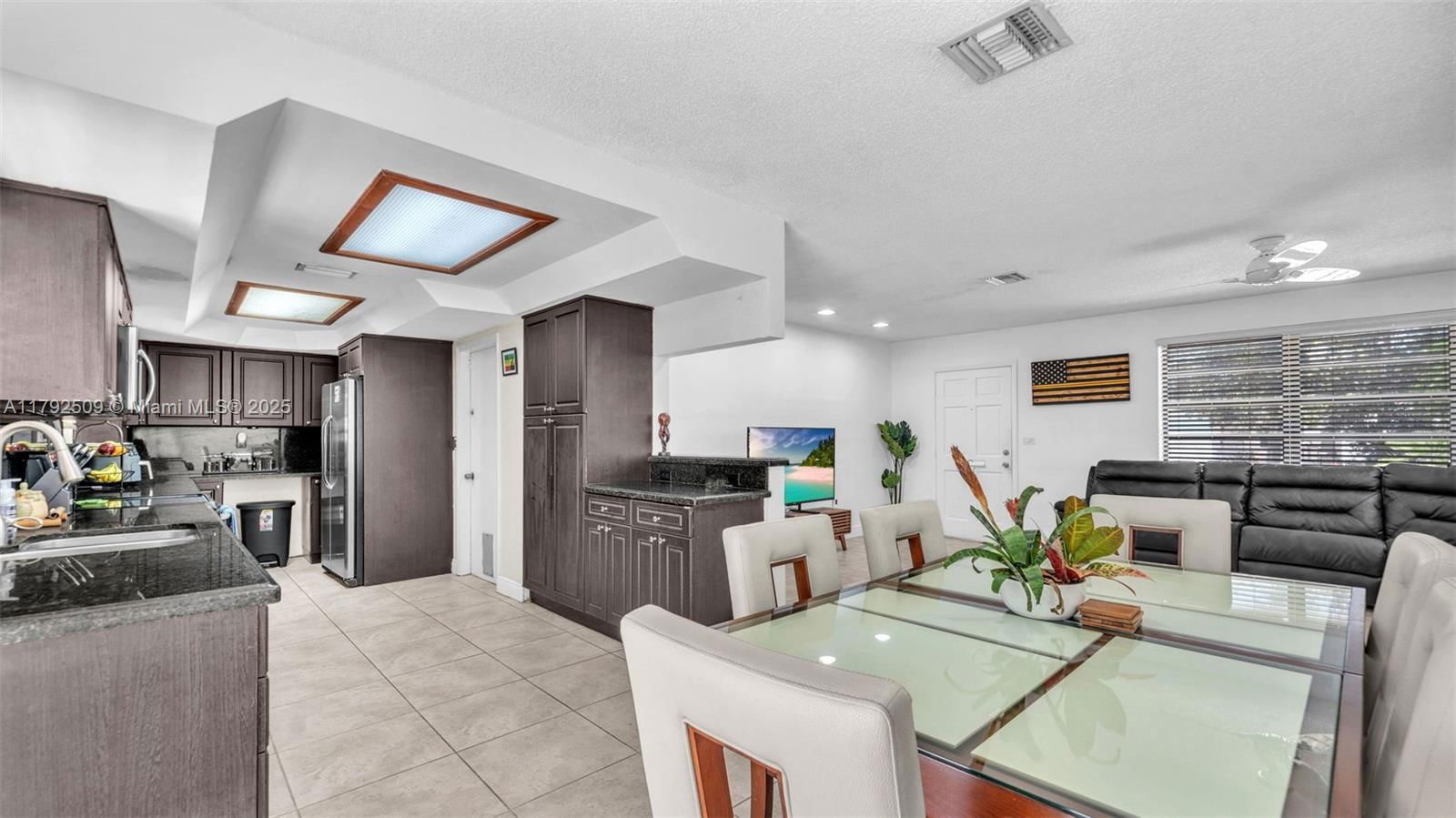 Real estate property located at 19241 93rd Rd, Miami-dade, Whispering Pines Est Sec, Cutler Bay, FL