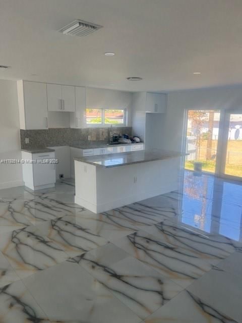 Real estate property located at 16315 107th Ave, Miami-dade, Fairway Plaza, Miami, FL