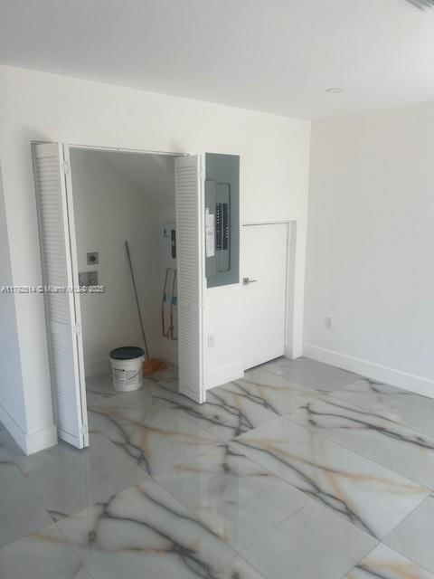 Real estate property located at 16315 107th Ave, Miami-dade, Fairway Plaza, Miami, FL