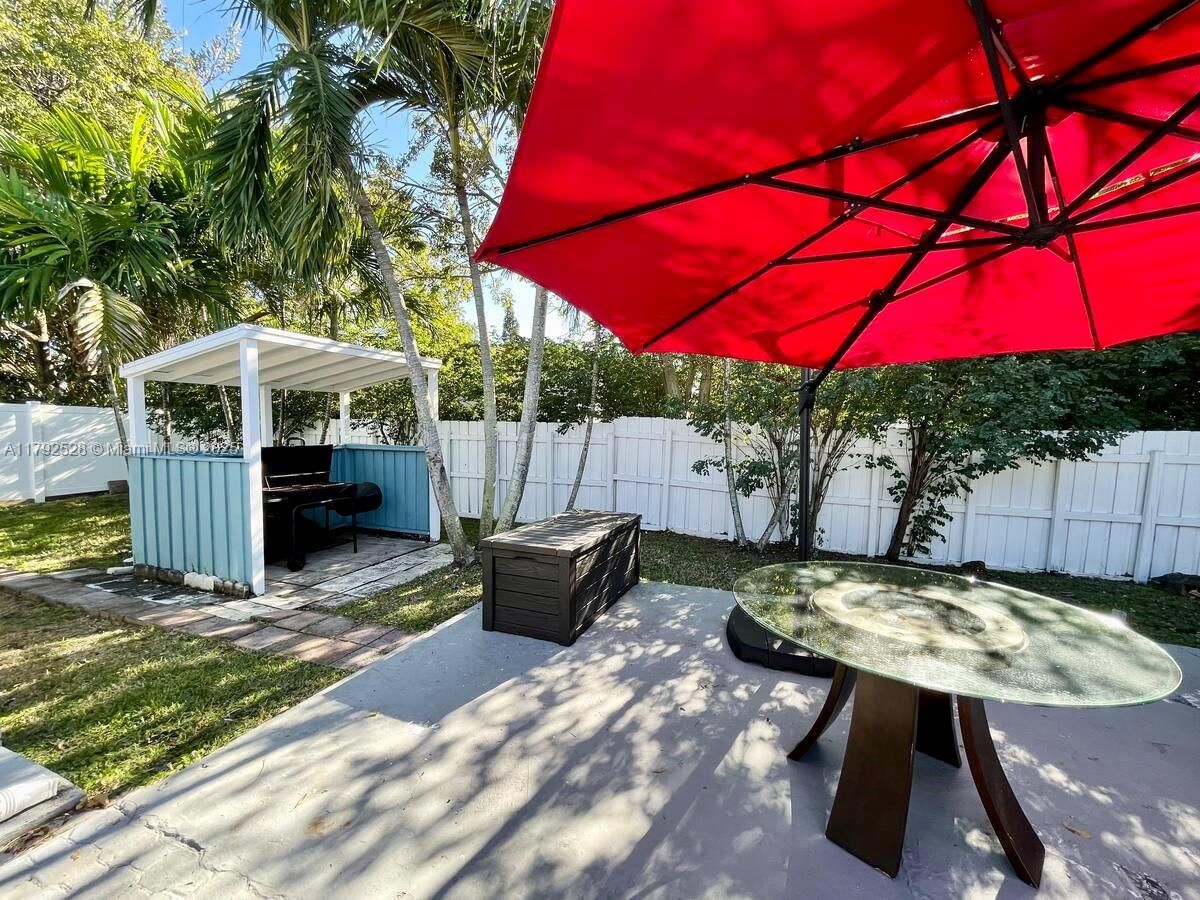 Real estate property located at 416 Rainbow Dr, Broward, Hollywood Hills, Hollywood, FL
