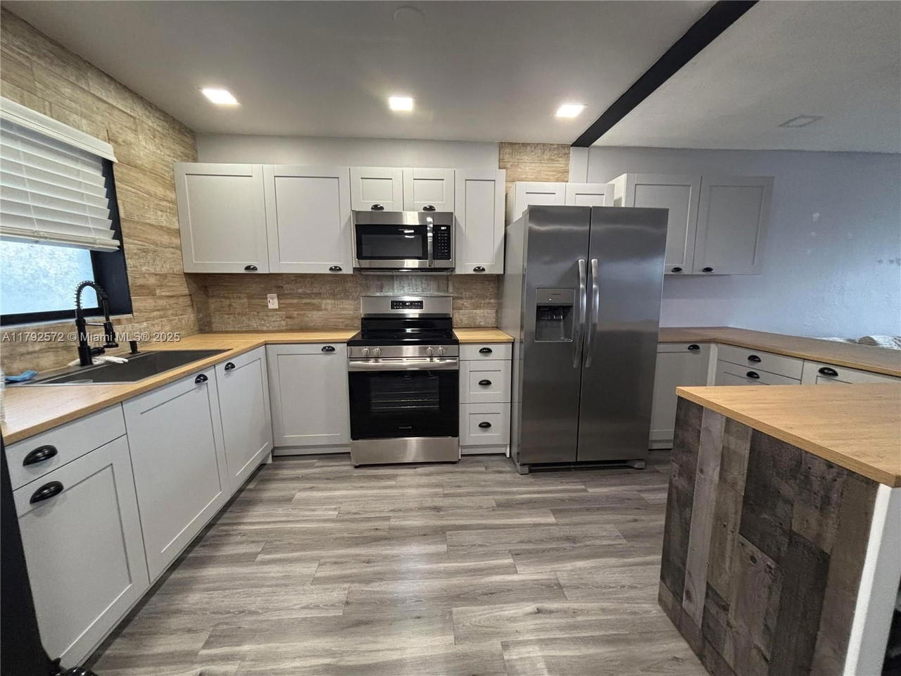 Real estate property located at 13500 3rd Ct #311, Miami-dade, Brookview Condo, North Miami, FL