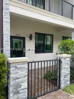 Real estate property located at 4755 83rd Path, Miami-dade, Downtown Doral South Phas, Doral, FL
