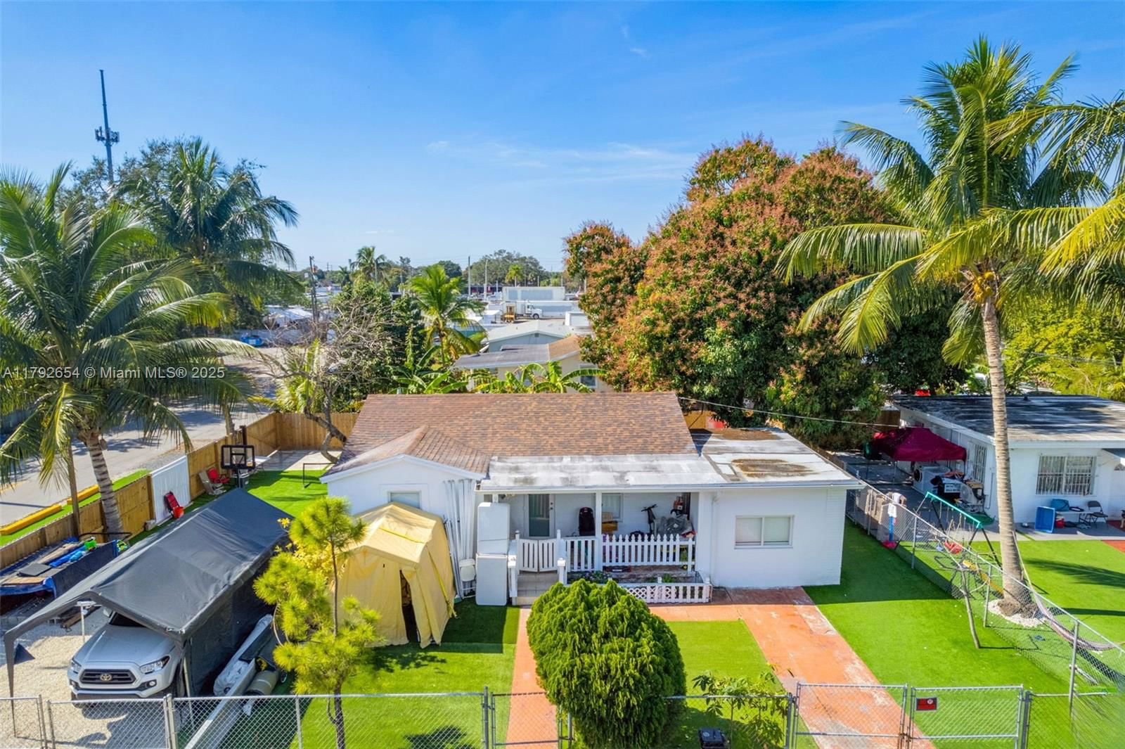 Real estate property located at 9000 25th Ave, Miami-dade, Oxford Park, Miami, FL