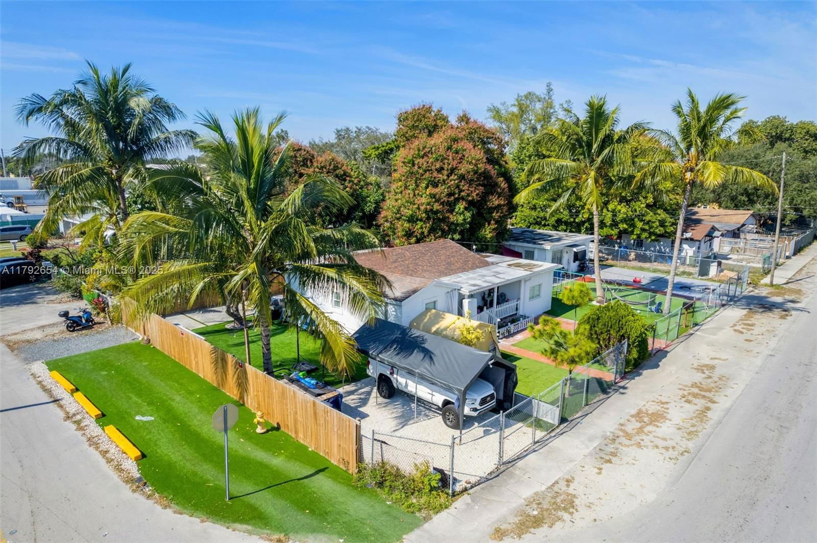 Real estate property located at 9000 25th Ave, Miami-dade, Oxford Park, Miami, FL