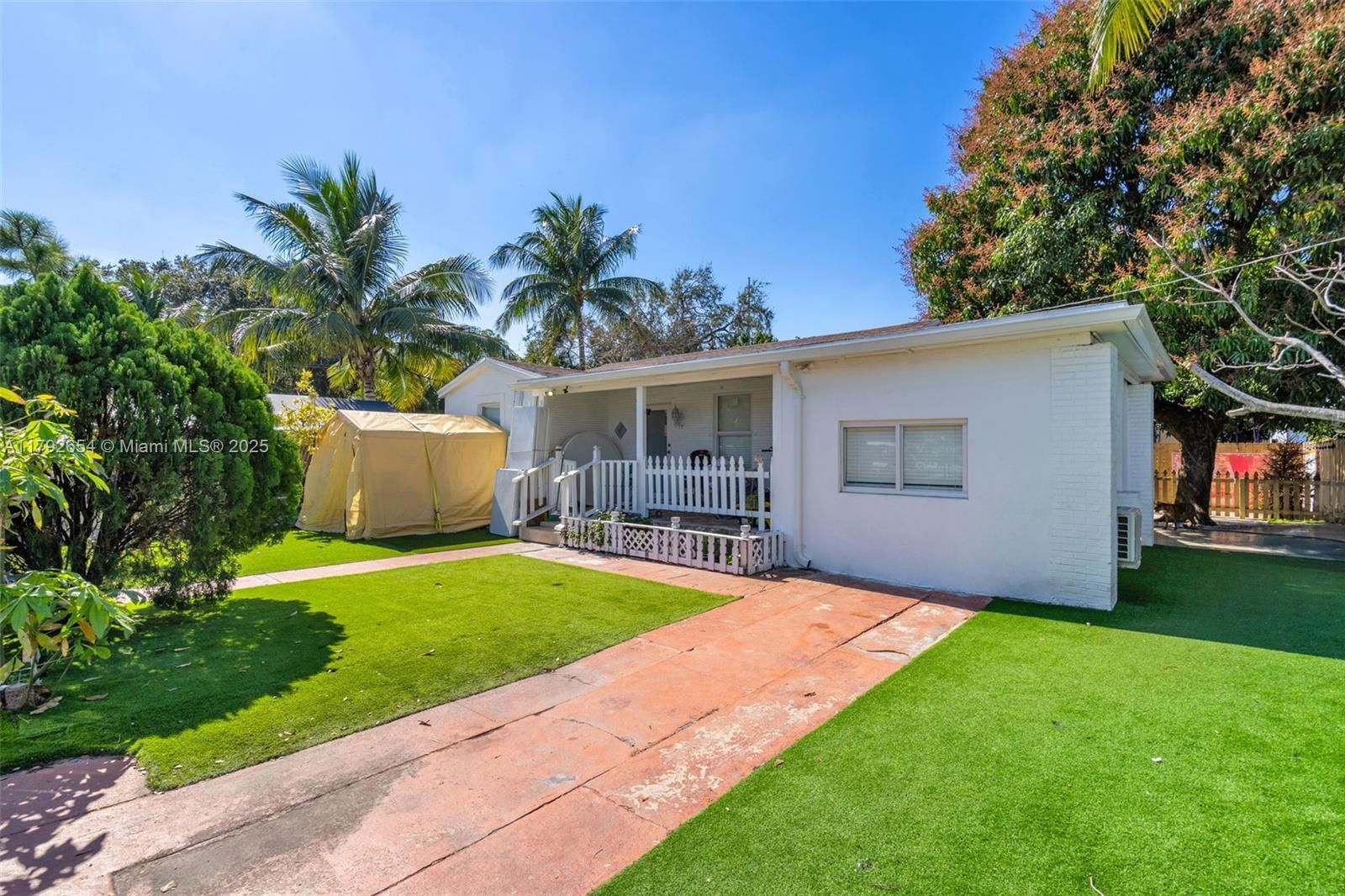Real estate property located at 9000 25th Ave, Miami-dade, Oxford Park, Miami, FL