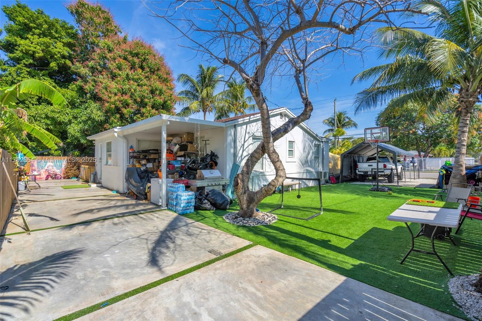 Real estate property located at 9000 25th Ave, Miami-dade, Oxford Park, Miami, FL
