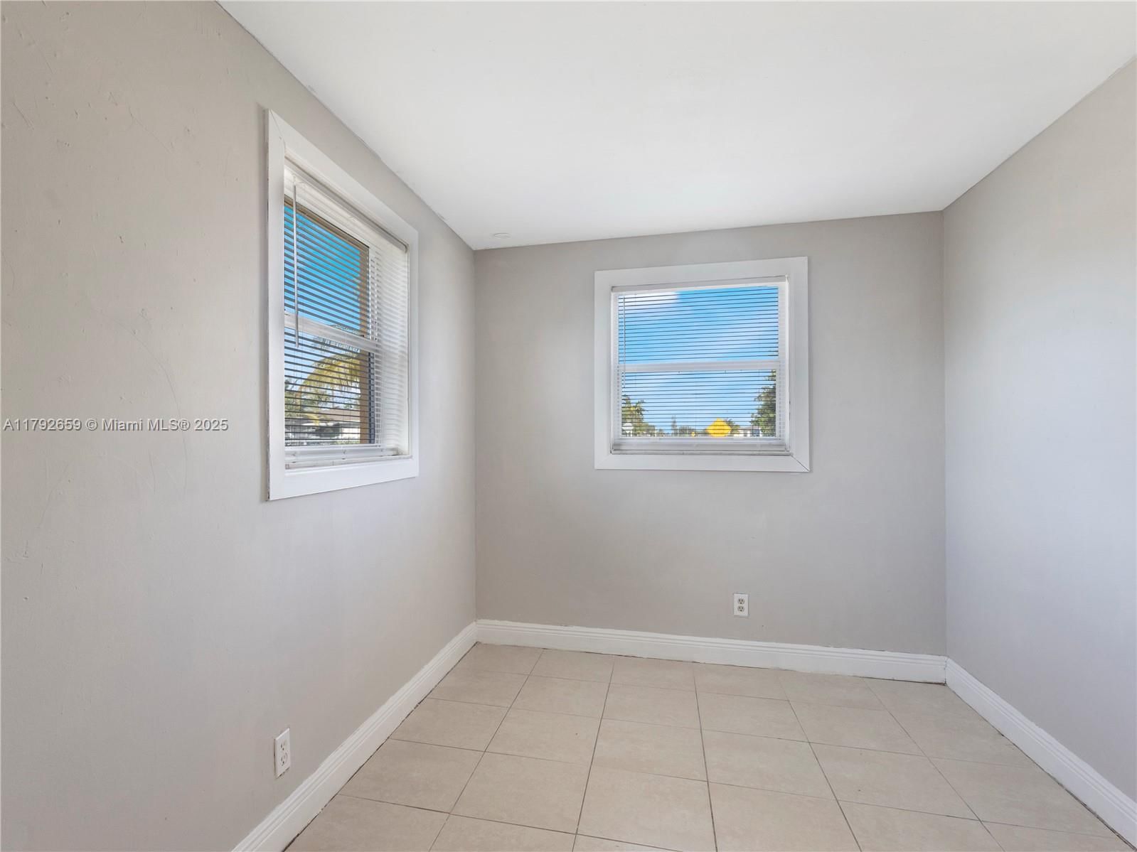 Real estate property located at 215 11th Ave, Palm Beach, Poinciana Heights, Boynton Beach, FL