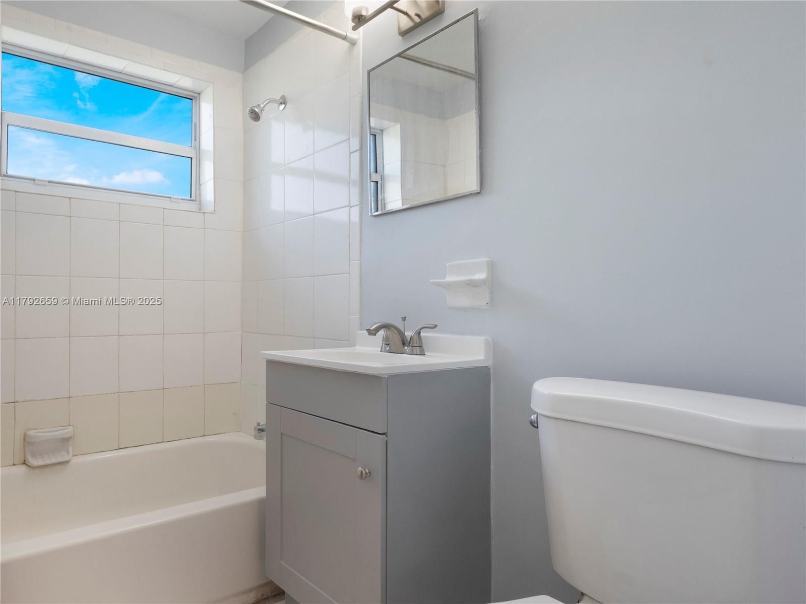 Real estate property located at 215 11th Ave, Palm Beach, Poinciana Heights, Boynton Beach, FL