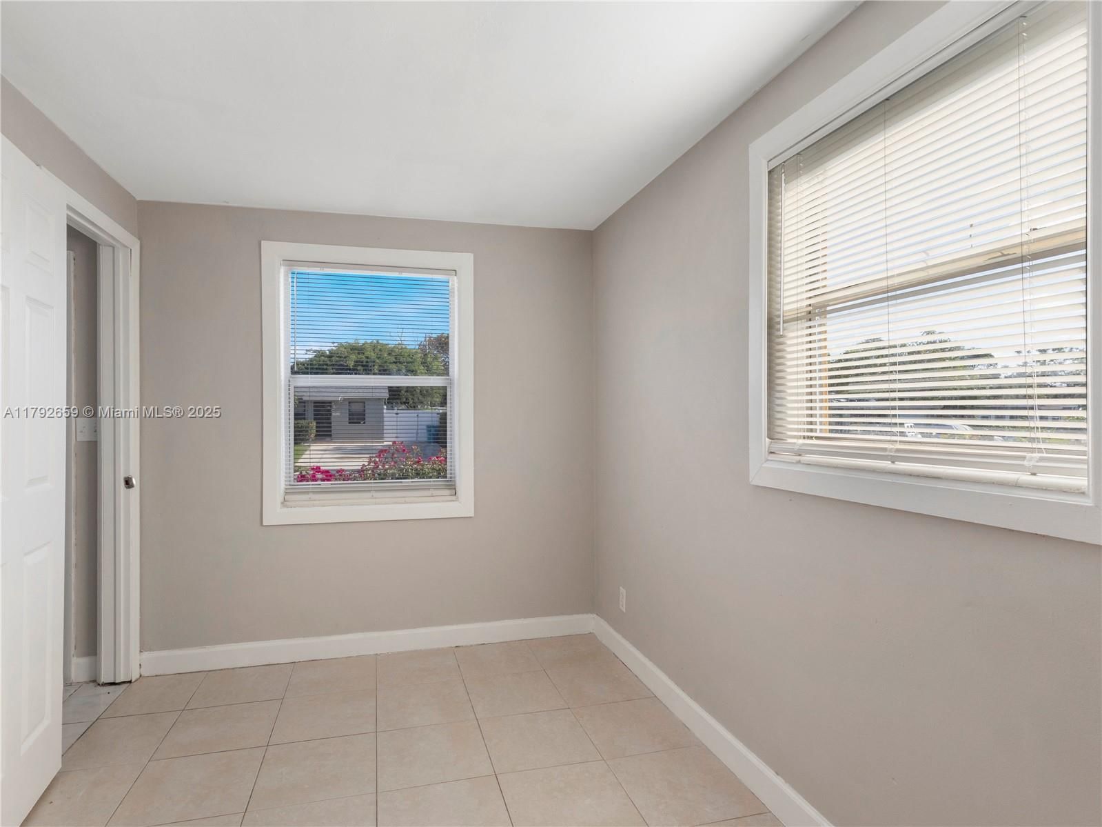 Real estate property located at 215 11th Ave, Palm Beach, Poinciana Heights, Boynton Beach, FL