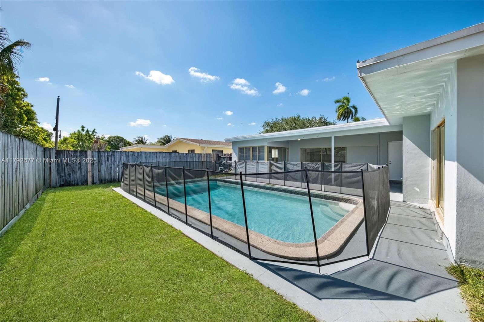Real estate property located at 6620 21st Ct, Broward, Sunrise Golf Village Sec, Sunrise, FL