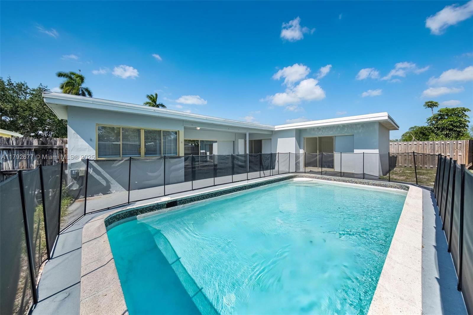 Real estate property located at 6620 21st Ct, Broward, Sunrise Golf Village Sec, Sunrise, FL