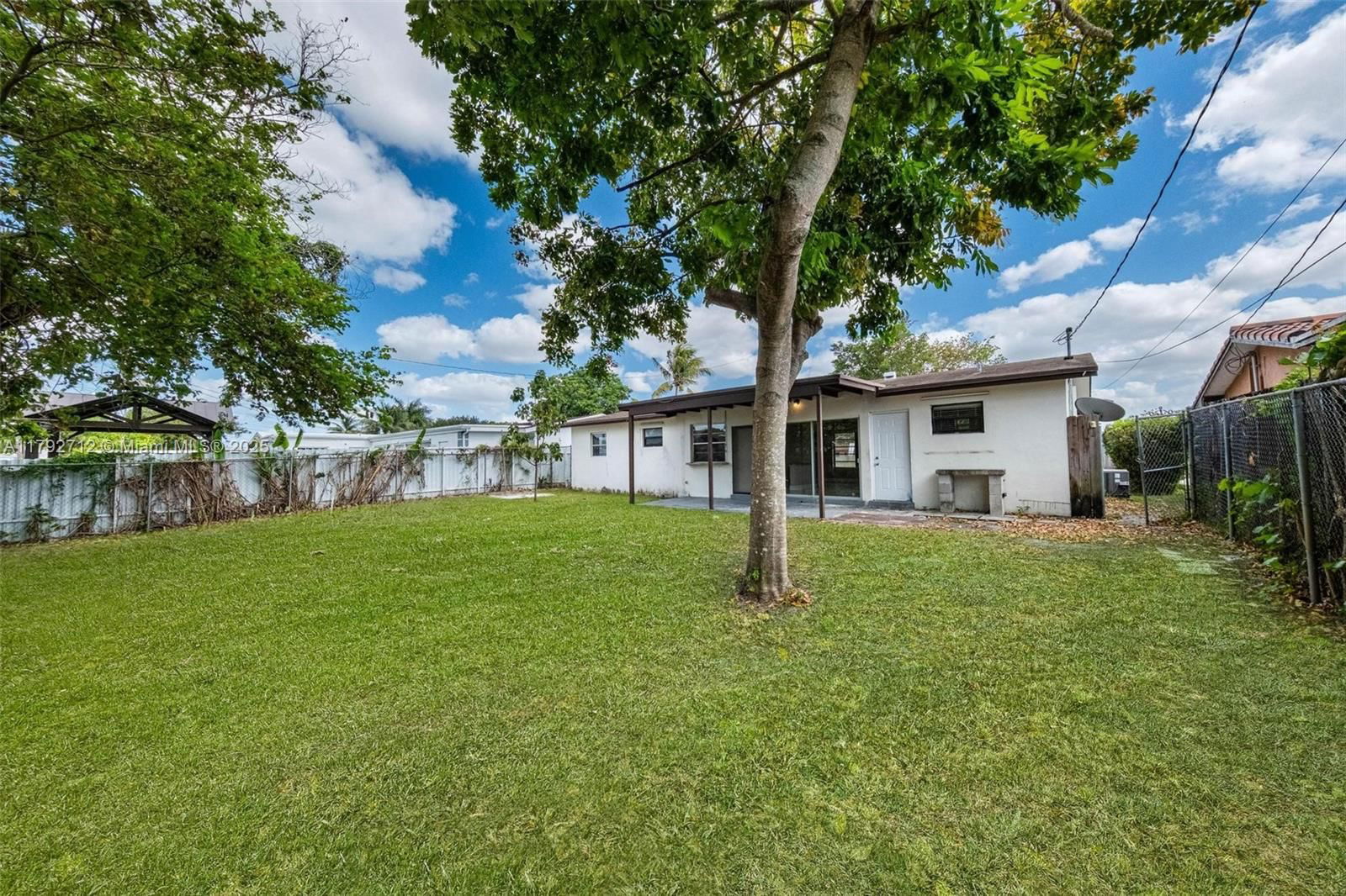 Real estate property located at 7817 Madeira St, Broward, Miramar Sec 12, Miramar, FL