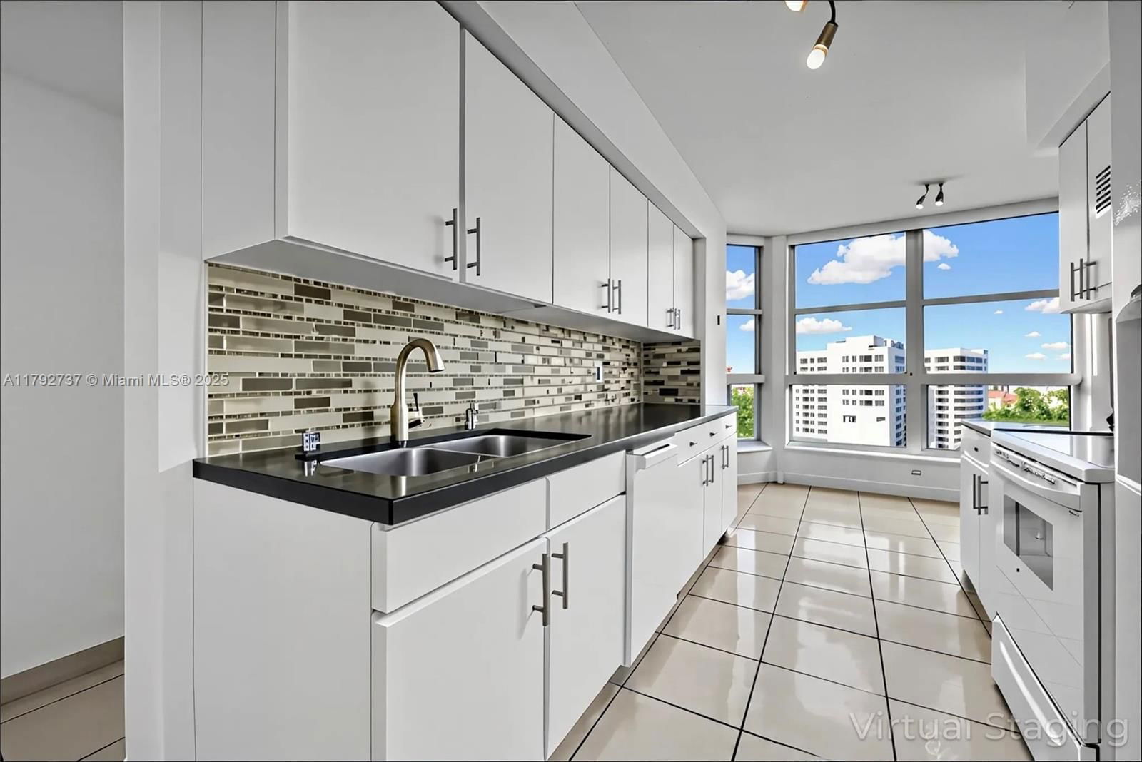 Real estate property located at 3530 MYSTIC POINTE DR #2106, Miami-dade, Mystic Pointe Tower 500 C, Aventura, FL